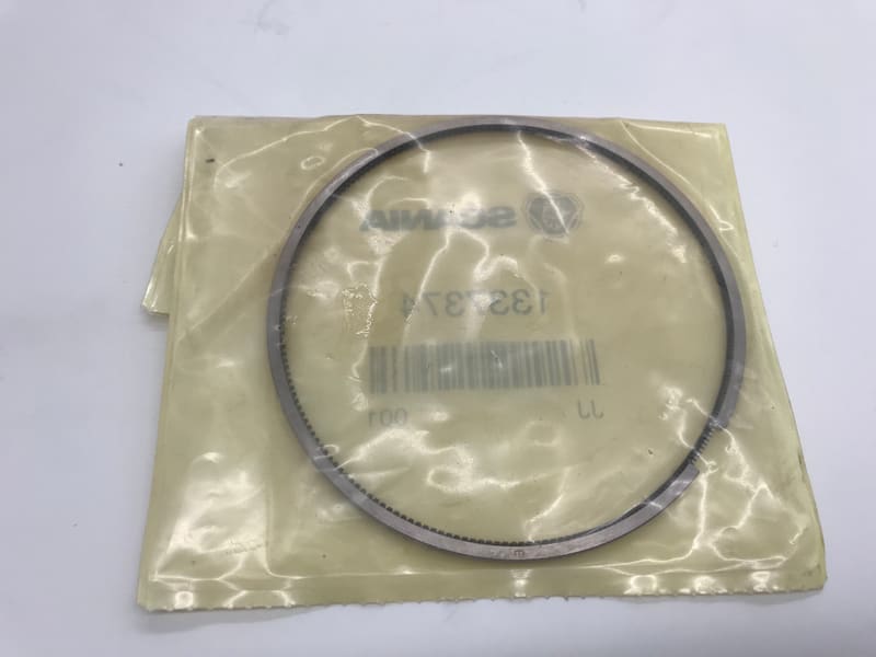 OIL SCRAPER RING 1337374