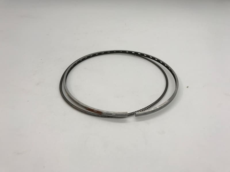 OIL SCRAPER RING 2030943
