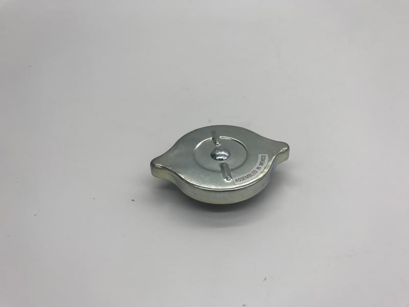 OIL FILLER CAP- THIS PRODUCT IS REPLACED! 520948M91