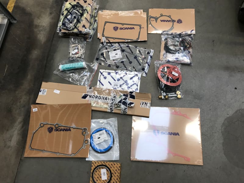 ENGINE GASKET KIT DI12 (P96) 551510V