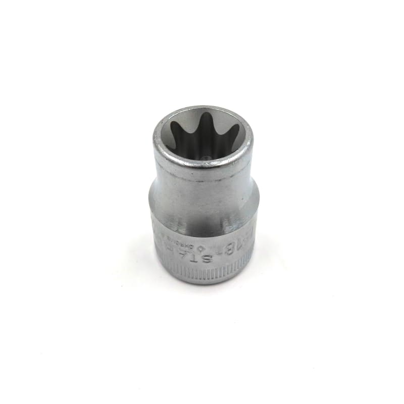 SOCKET E18 589745
