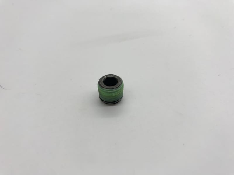 PLUG 813201