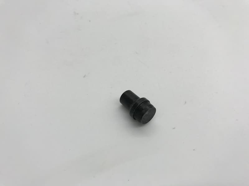 PLUG 813876