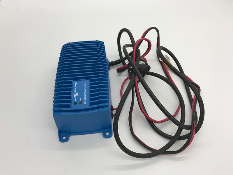 Victron charger Blue Power IP67 24V/12A N95307B